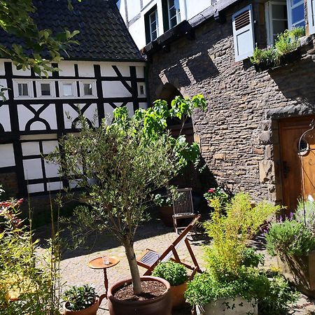 Отель Fuenf Giebel Eck In Der Freiheit Am Ruhrtalradweg Веттер Экстерьер фото